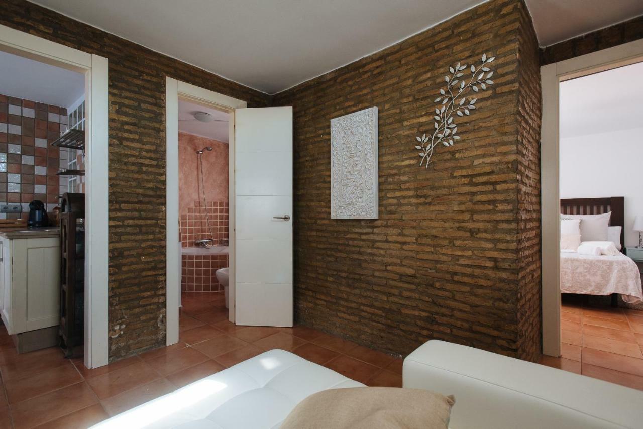 Cozy Attic With Terrace- 1Bd 1Bth- San Vicente Apartment เซบีญา ภายนอก รูปภาพ