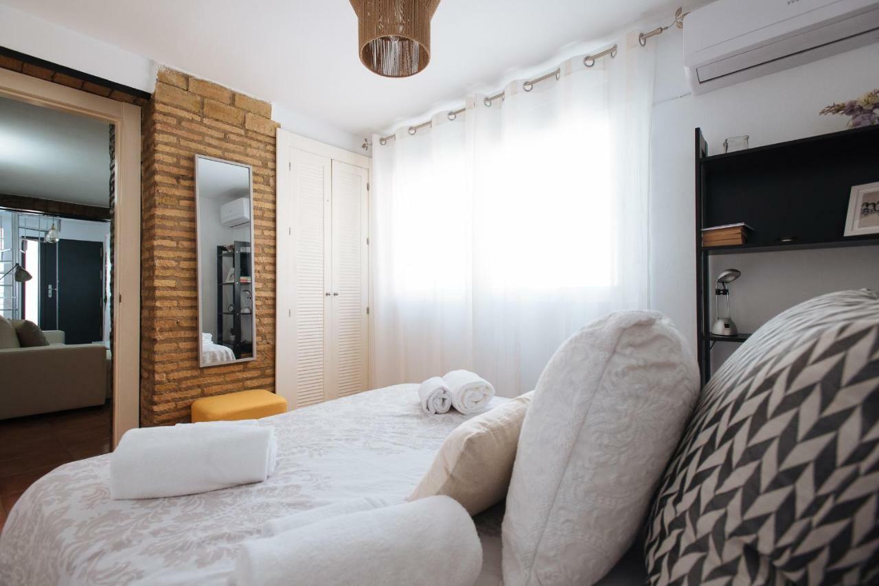 Cozy Attic With Terrace- 1Bd 1Bth- San Vicente Apartment เซบีญา ภายนอก รูปภาพ