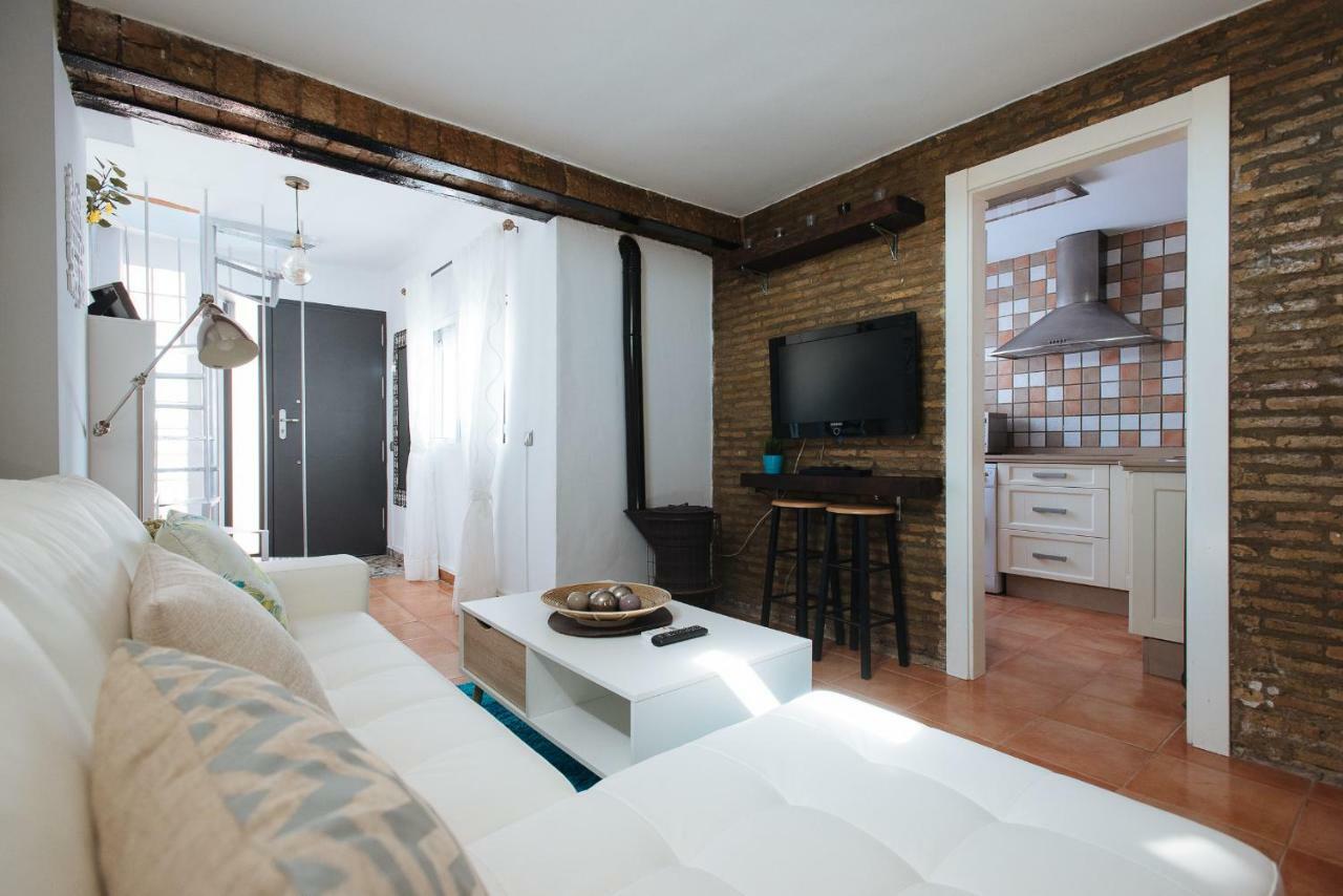 Cozy Attic With Terrace- 1Bd 1Bth- San Vicente Apartment เซบีญา ภายนอก รูปภาพ