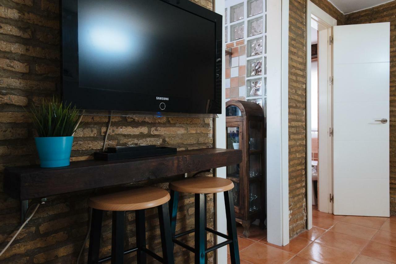 Cozy Attic With Terrace- 1Bd 1Bth- San Vicente Apartment เซบีญา ภายนอก รูปภาพ